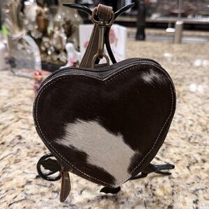 Western Linens Large Heart-Shaped Cowhide/Leather Wristlet NWOT